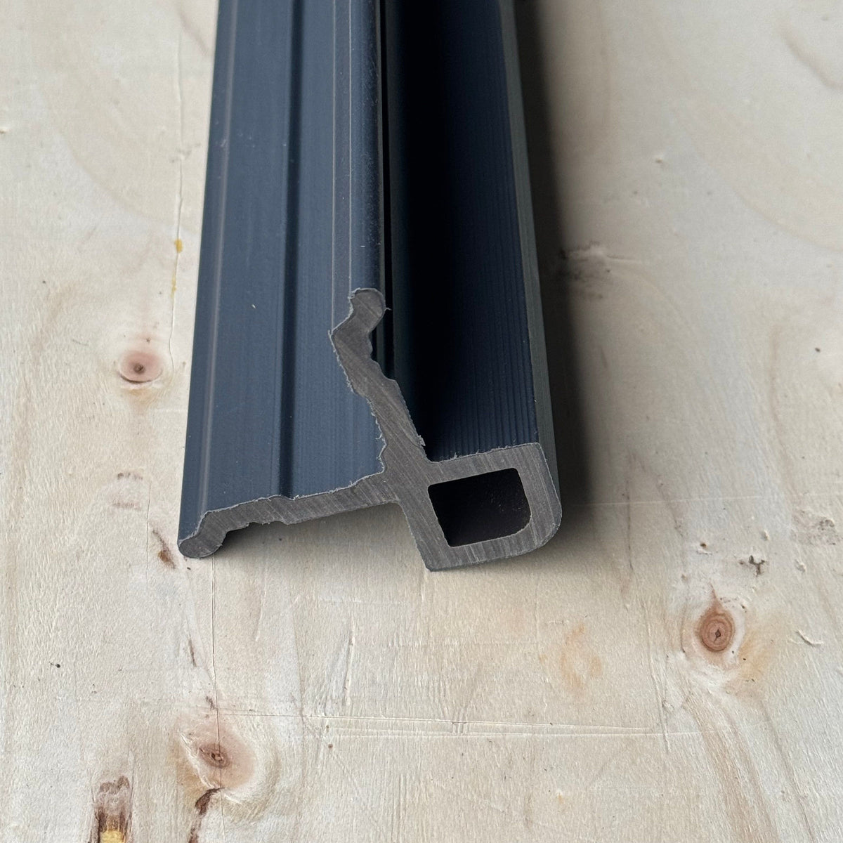 Winkelprofil Dunkelgrau 290 cm
