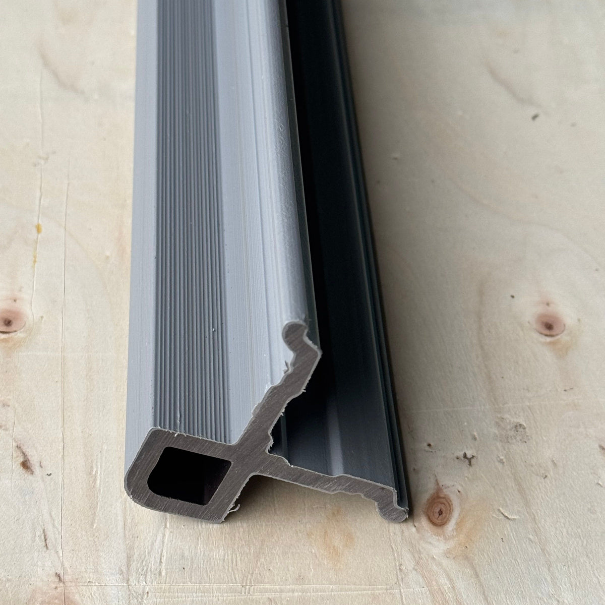 Ashwood corner profile 290cm