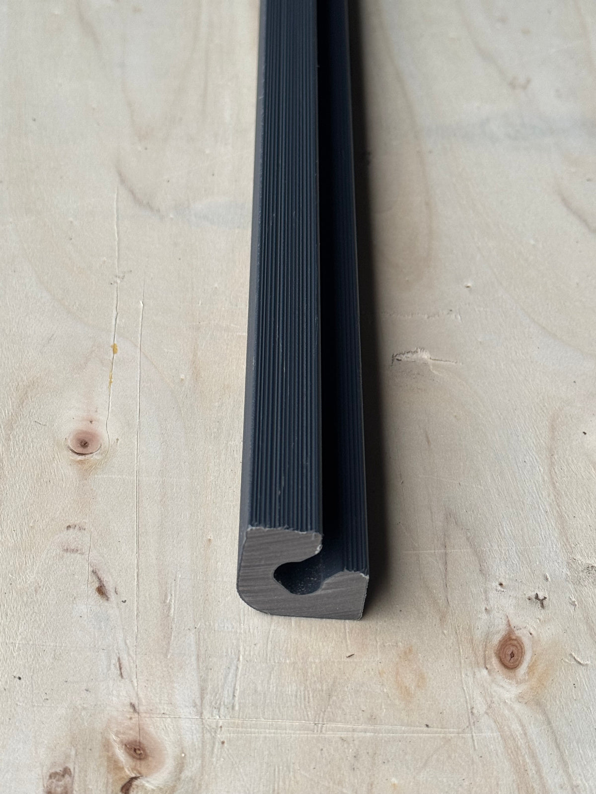 Composite End Profile Dark Grey | 290 cm