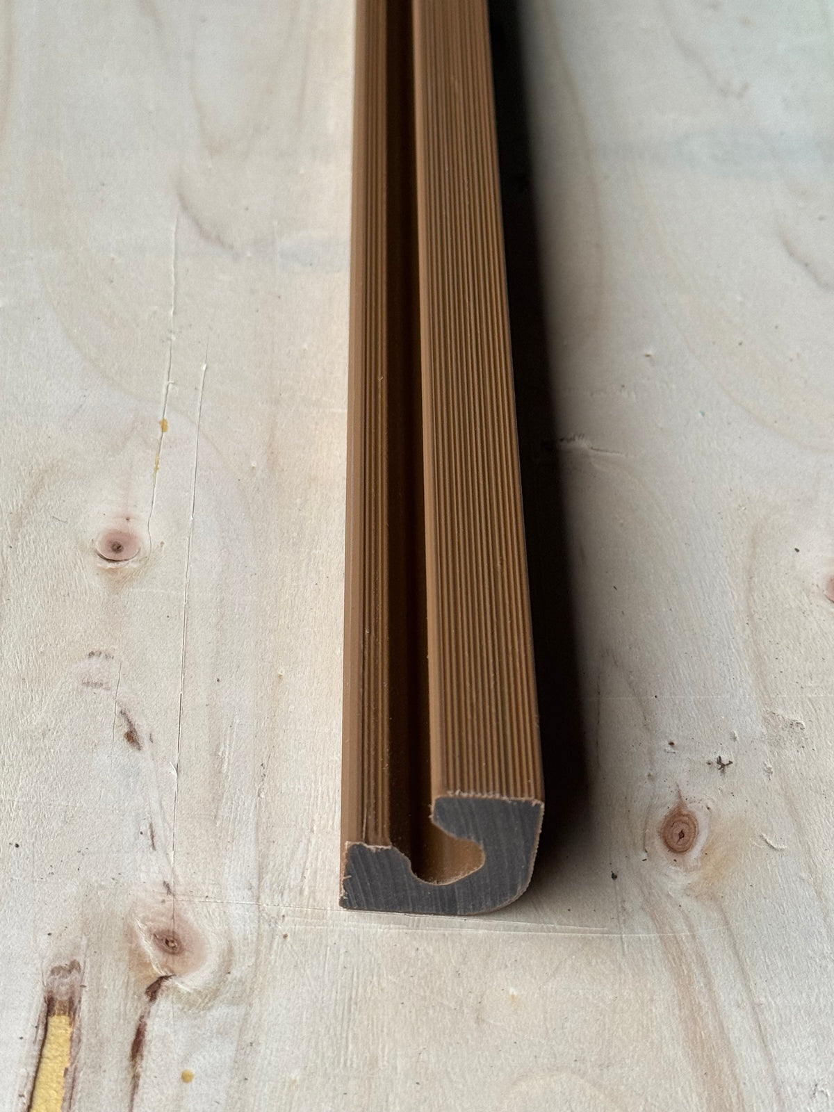 Composiet eindprofiel Teak